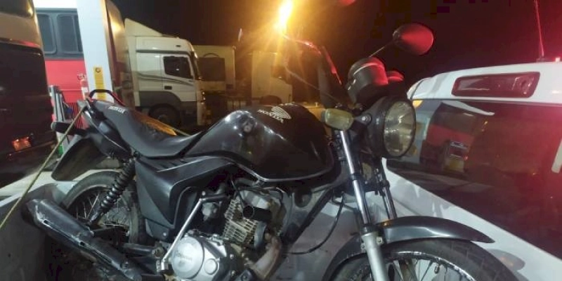 Policiais Militares recuperam em Aparecida motocicleta que foi roubada na cidade de Pombal
