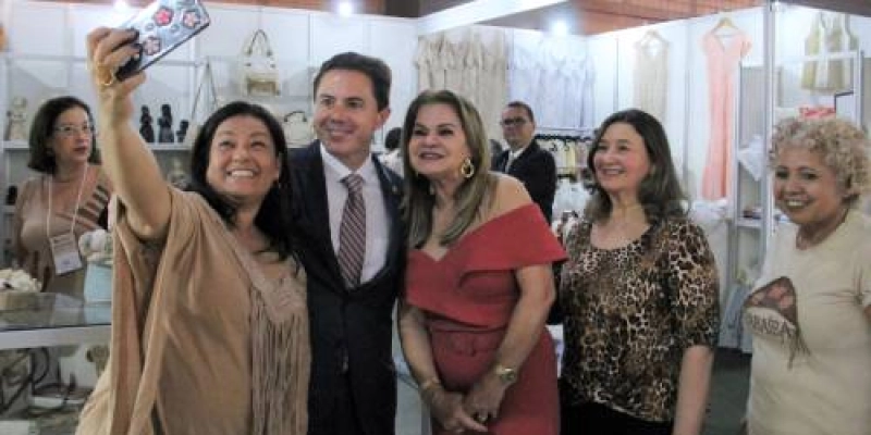 Veneziano prestigia Salão do Artesanato em Brasília e recebe carinho e reconhecimento de artesãos paraibanos