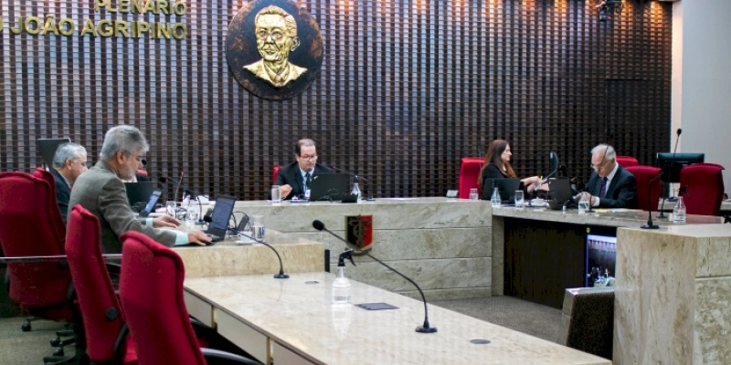 TCE aprova contas anuais encaminhadas por cinco  Câmaras  de Vereadores, Funjop e Semob