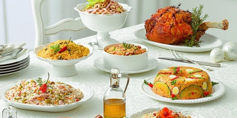 Brasileiros que vão comemorar o Natal pretendem desembolsar, em média, R$ 207 com a ceia, apontam CNDL/SPC Brasil