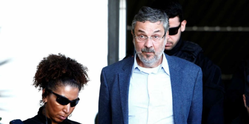 Advogados de Palocci voltam a negociar delação com a PGR