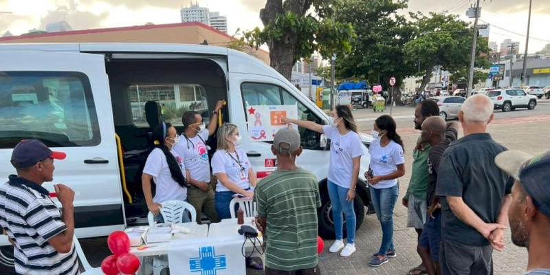 Com equipe multiprofissional, Consultório na Rua atende mais de 600 pessoas por mês