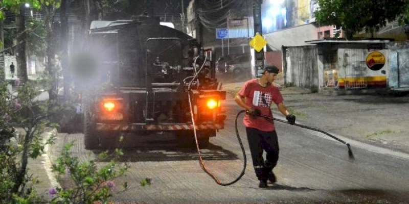 Prefeitura conclui obras de asfaltamento na Avenida Cruz das Armas e inicia serviços na Avenida das Indústrias