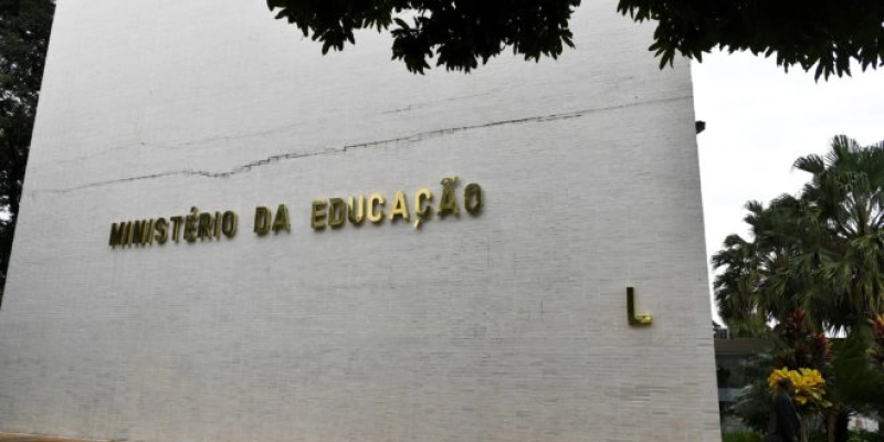 MEC disponibilizará internet a alunos de universidades federais