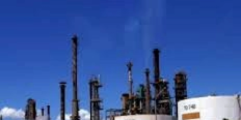Gasolina e diesel estão mais baratos nas refinarias a partir de hoje