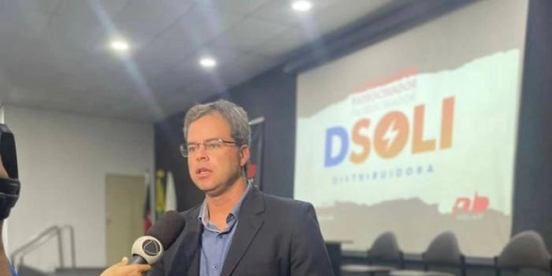 Consumidores de energia limpa têm de deputado apoio contra aumento de impostos e oneração