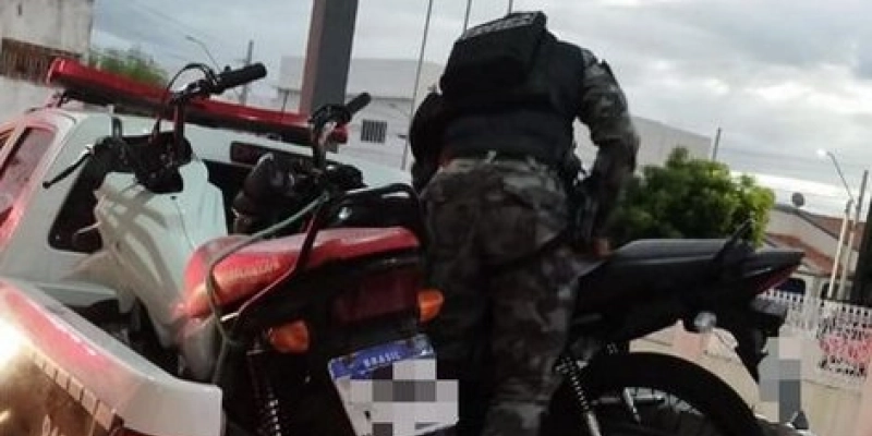 Operação resulta na apreensão de duas motocicletas por irregularidades administrativas em Pombal
