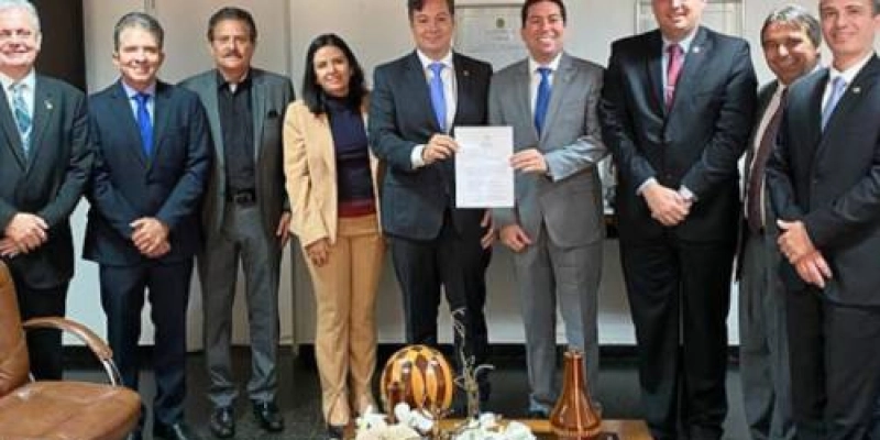 Deputados do G11 emitem Nota pedindo arquivamento do pedido de Impeachment do Governador João Azevedo 
