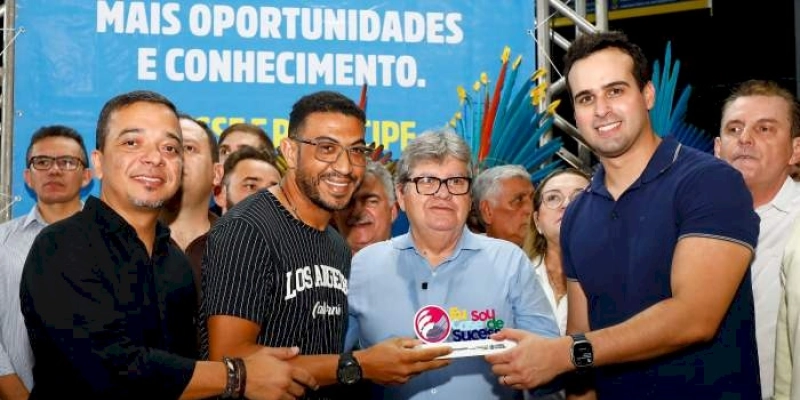 João Azevêdo destina mais de R$ 20 milhões em obras e serviços para a região do Vale do Mamanguape durante audiência do ODE