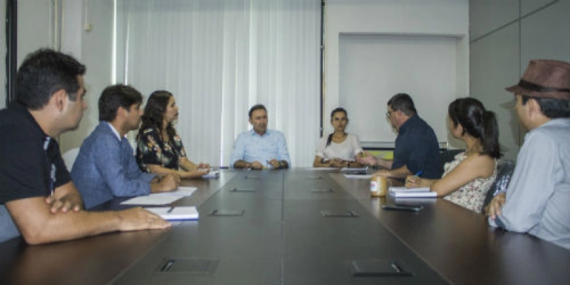 Governo discute projeto de reflorestamento das nascentes e matas do rio Paraíba