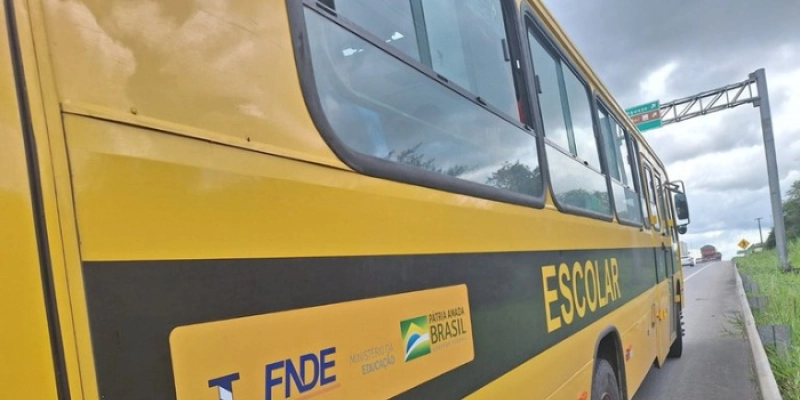 Veículo roubado e arma de fogo são tirados de circulação pela PRF na Paraíba
