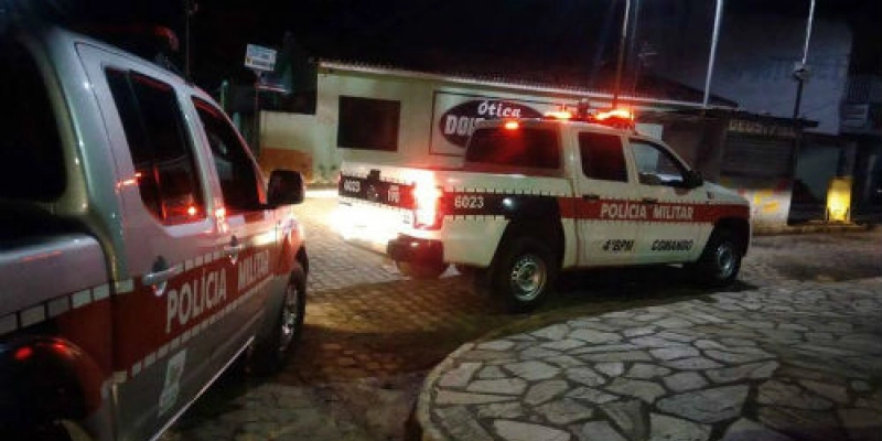 Policiais militares e Vigilância Sanitária realizam barreiras sanitárias em cidades da região
