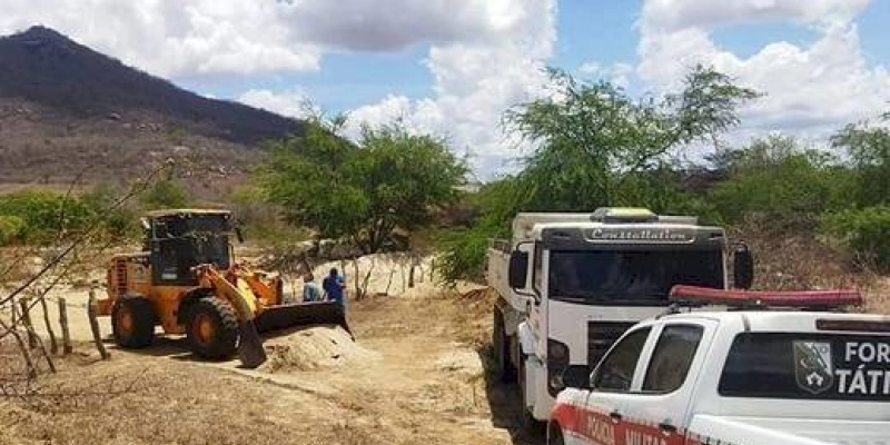 Polícia Militar combate crime ambiental de extração irregular de minério no interior da PB
