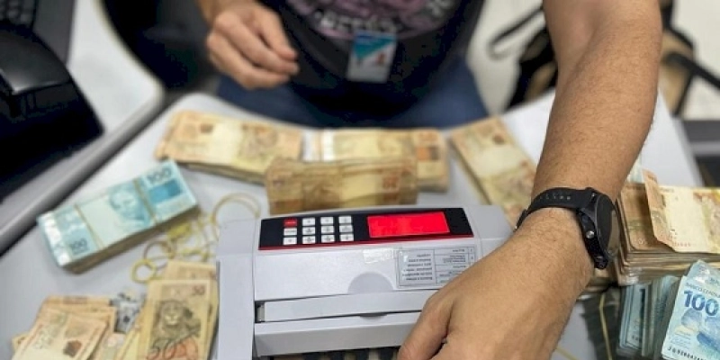 Malas apreendidas no Aeroporto Castro Pinto continham  R$ 1,9 milhão, e PF investiga destino na PB