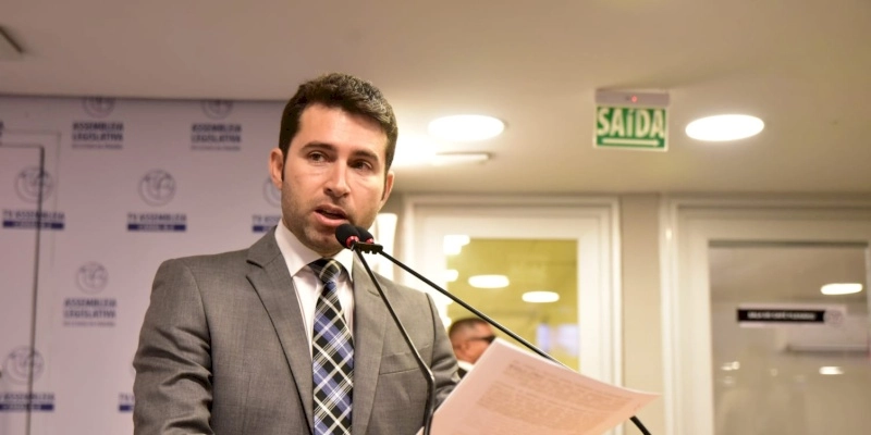 Deputado Michel diz que “esquecimento” de não reconhecer luta de Edna e João Henrique pela implantação de hemodiálise no Cariri “é ingratidão”