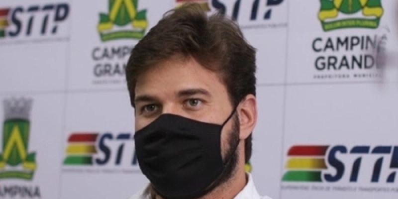 Vacina AstraZeneca começa a ser aplicada nesta segunda-feira em Campina Grande, garante Prefeito 