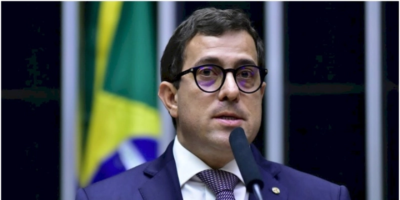 Gervásio assume titularidade das comissões de Comunicação, Trabalho e Relações Exteriores 