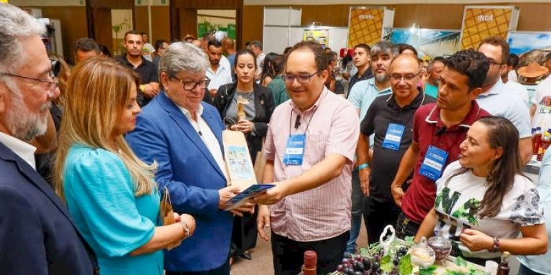 João Azevêdo participa de abertura da Expo Turismo Paraíba e destaca investimentos para fortalecer segmento em todas as regiões do estado