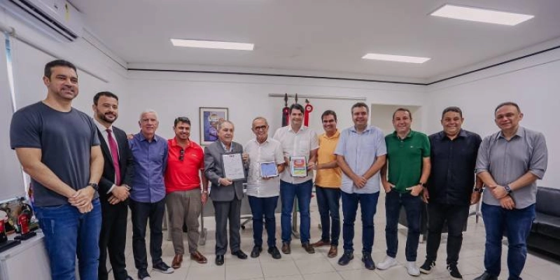 Família Johnson Abrantes comemora homenagem ao filho Léo Johnson com novo centro de Turismo em João Pessoa