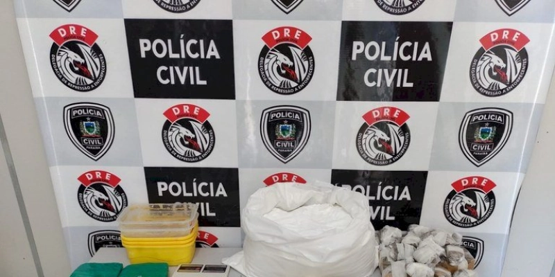 Polícia Civil apreende drogas e autua pais de menores sozinhos em ‘boca de fumo’