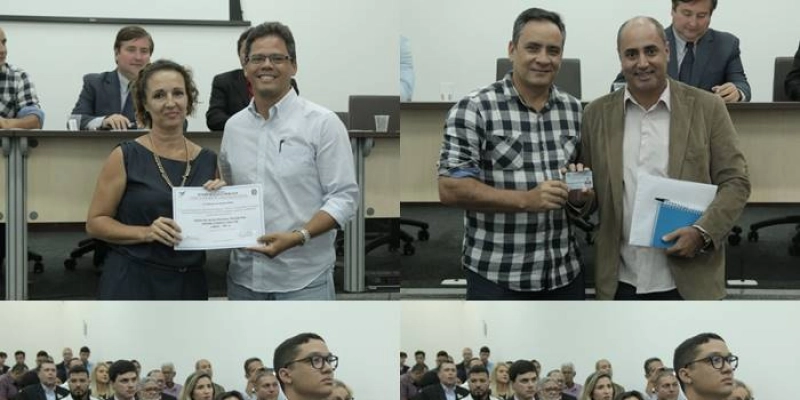 Conselho entrega carteiras a novos corretores de imóveis e empresas imobiliárias