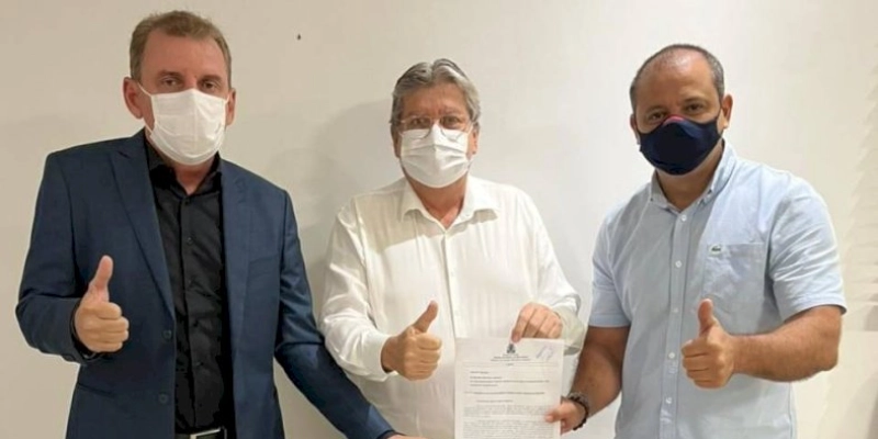 Chico Mendes participa de audiência com João Azevêdo para solicitar uma Casa da Cidadania no Bairro Valentina, na Capital
