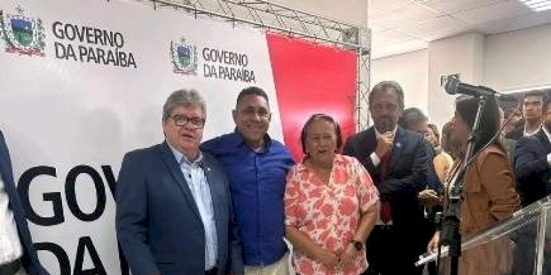 A convite de João Azevêdo, João Neto participa de evento sobre o Projeto de Integração do Rio São Francisco