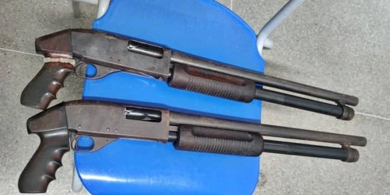 PRF tira de circulação armas de fogo de grosso calibre, pistola, munições e detém um homem na PB