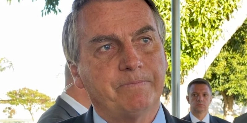 Pedro Castillo recebe cumprimento do Presidente Bolsonaro por vitória nas Eleições do Peru 