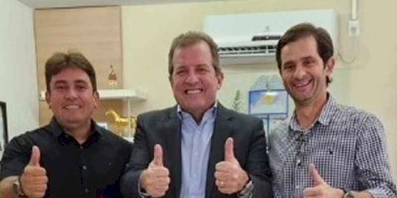 Ex-prefeito de São Francisco visita gabinete de  Fábio Tyrone, e gera especulação em Sousa 