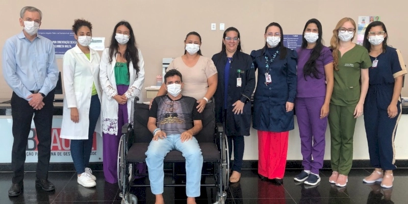 Paciente que fez transplante no Hospital Metropolitano volta para casa com novo coração