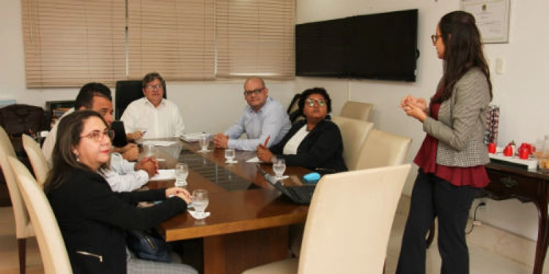 João Azevêdo discute ano letivo 2020 e ampliação de Escolas Cidadãs Integrais
