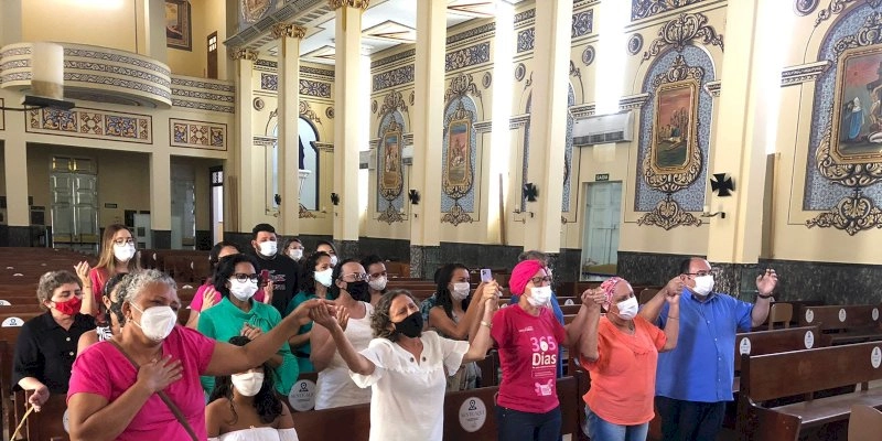 Hospital de Patos promove passeio para mulheres que fazem tratamento de câncer