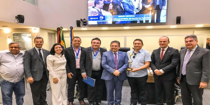 Tetracampeão paraibano, time de futsal de Brejo do Cruz é homenageado pela ALPB