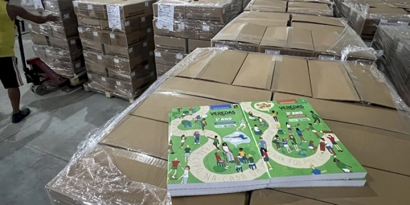 Educação da Paraíba inicia entrega de material didático de Língua Portuguesa do Alfabetiza Mais Paraíba 2024
