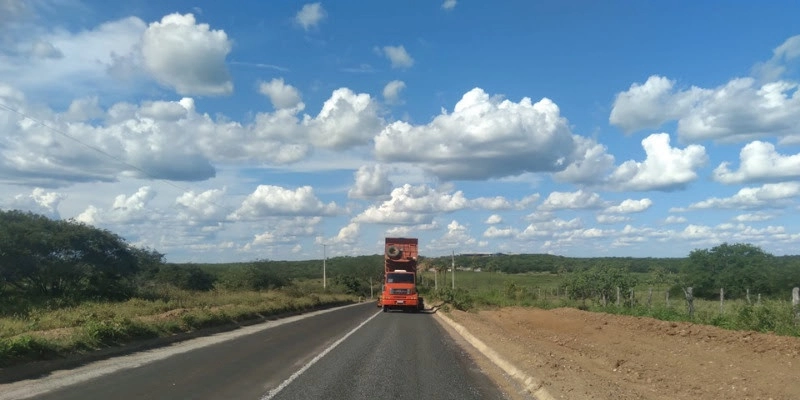 Restauração da rodovia entre Taperoá e Teixeira está orçada em R$ 13,8 milhões 
