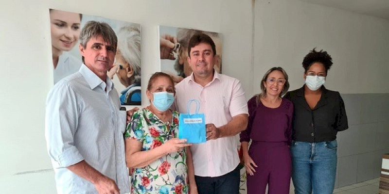 Pacientes da Otoclínica Municipal de Sousa são beneficiados com mais uma etapa mensal de entrega de aparelhos auditivos