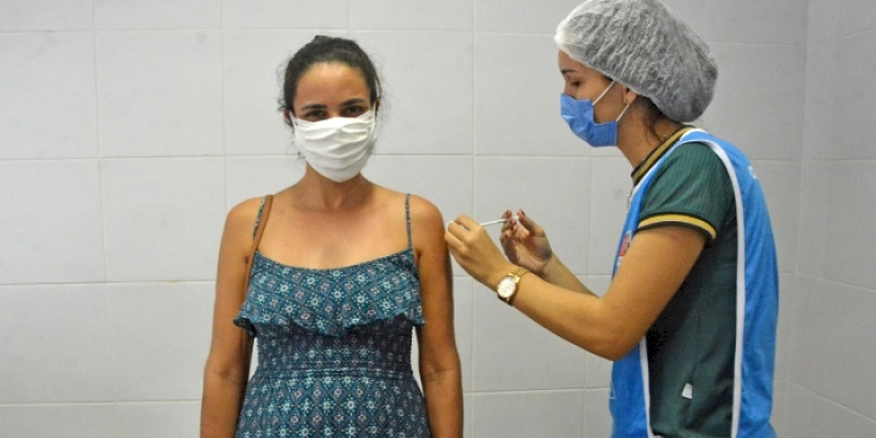Gestantes e puérperas podem tomar a vacina que protege contra Influenza