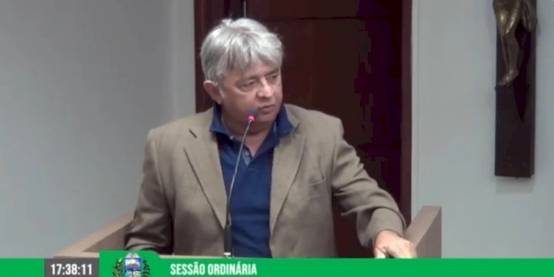Aldeone usa a Tribuna da Câmara para falar sobre decepção com seu Grupo, preconceito, e humilhação; “não abandonei a vida pública”     
