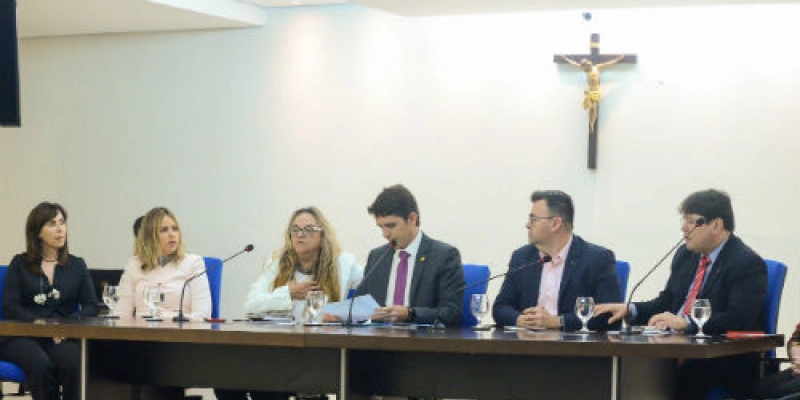 Frente Parlamentar debate conscientização e melhorias para pessoas com doença raras na Paraíba