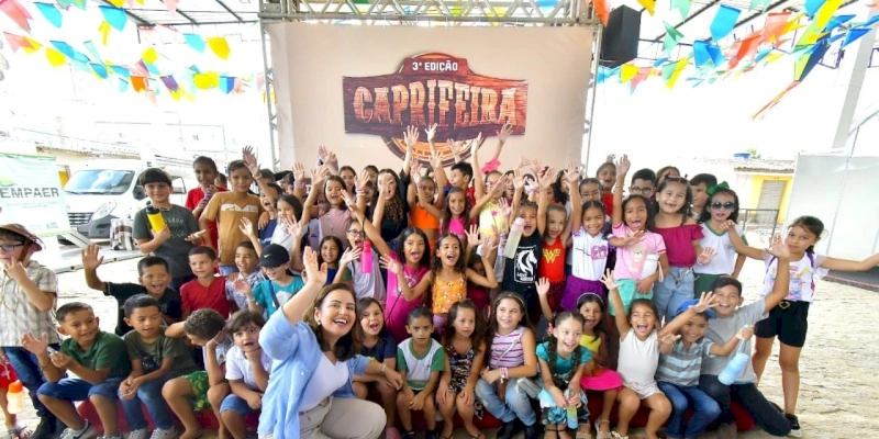 Pollyanna Dutra enaltece empoderamento feminino na agricultura familiar durante 3ª edição da Caprifeira, em Barra de Santa Rosa
