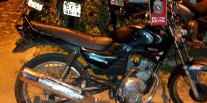 Polícia apreende motocicleta adulterada e conduz piloto para a delegacia; veja 