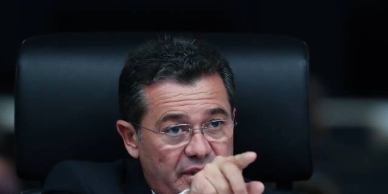 Ministro Vital do Rêgo, do TCU, determina que governo Bolsonaro pare de anunciar em sites que promovem atividade ilegal