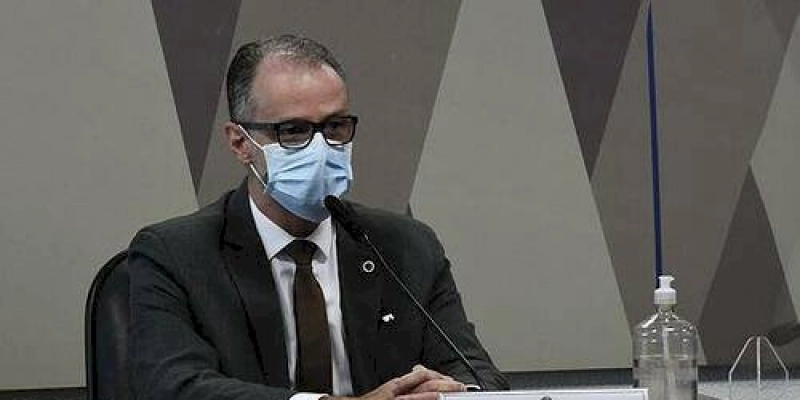 CPI da Covid: “não houve preciosismo”, diz presidente da Anvisa sobre negativa às vacinas Sputnik V e Cov