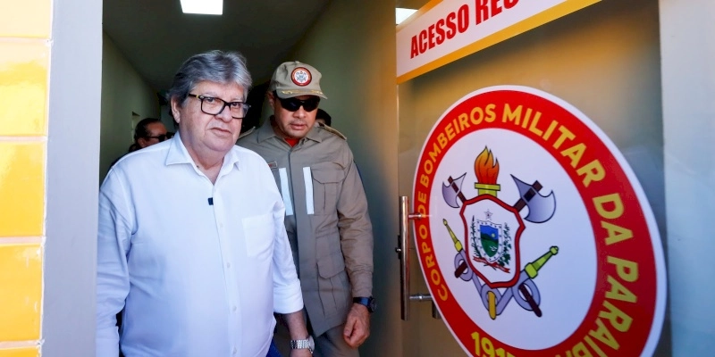 João Azevêdo entrega reforma e ampliação da 2ª Companhia Independente de Bombeiro Militar de Catolé do Rocha e viatura de resgate
