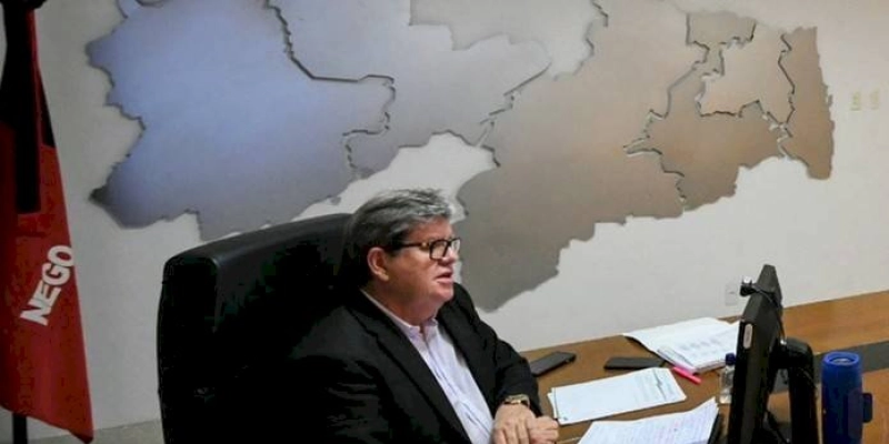 Decreto estabelece toque de recolher e disciplina funcionamento de bares, restaurantes e escolas para conter disseminação da Covid-19