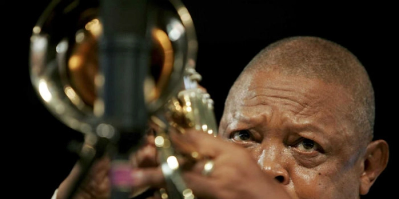Músico Hugh Masekela morre aos 78 anos