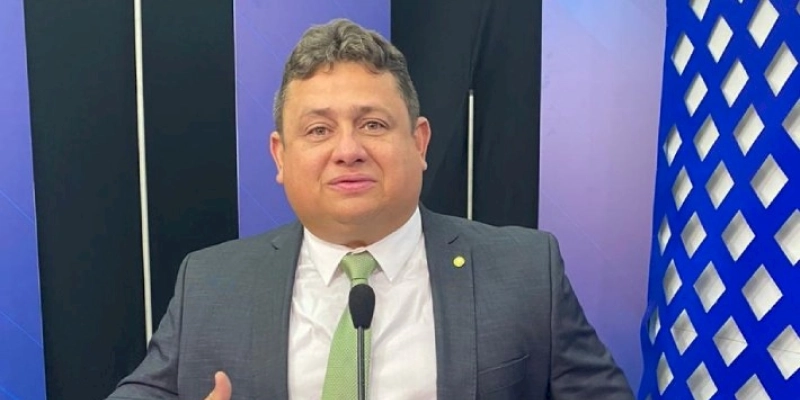 Deputado Estadual da Paraíba na lista do Ministro Alexandre de Morais, que negou pedido para suspender posse 11 eleitos 