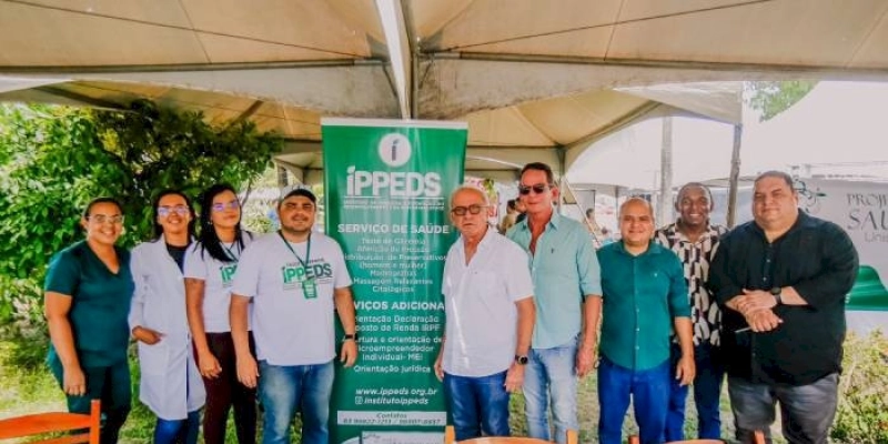 Prefeito visita Projeto + 1 Peixe, que promove Semana Santa Solidária