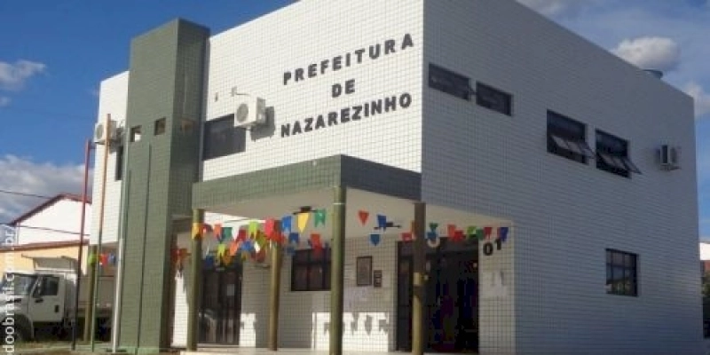 Prefeitura teria se negado a doar pacotes de fraldas a Idosa com comorbidades graves em Nazarezinho; Radialista indignado comenta: “Agora, Prefeito para segurar puxa-saco, aí tem dinheiro”